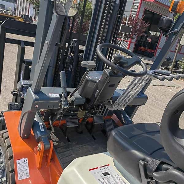 3ton Forklift with Chinese Xinchai C490BPG engine orange color